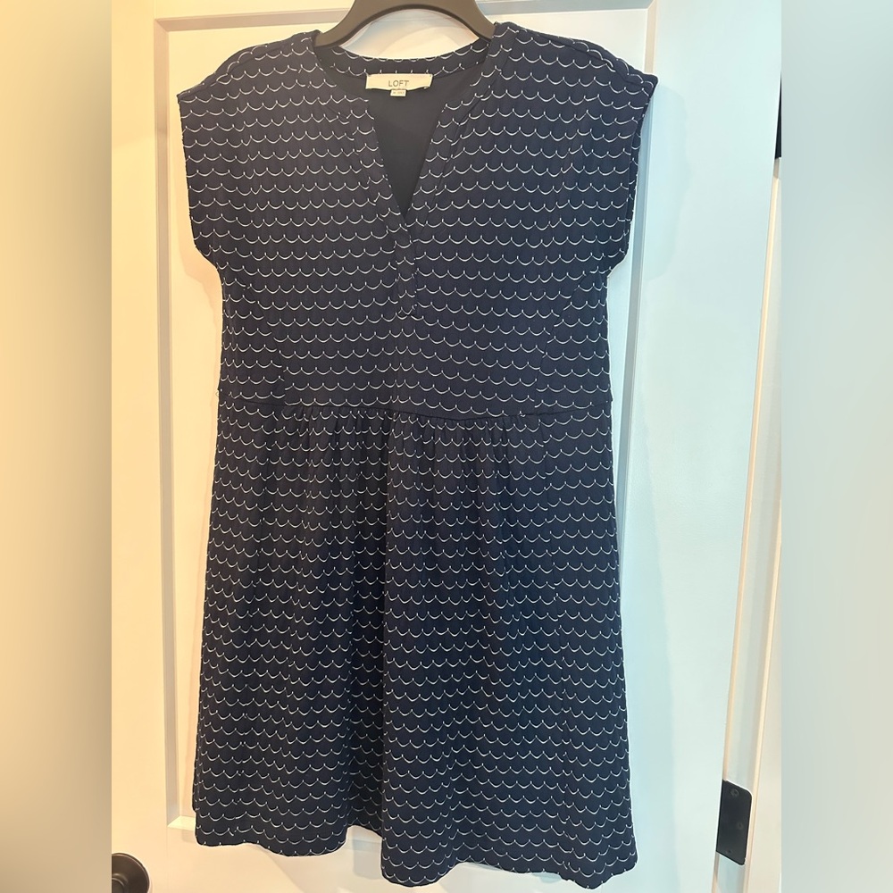LOFT Navy Wave Pattern Midi Dress Size XS